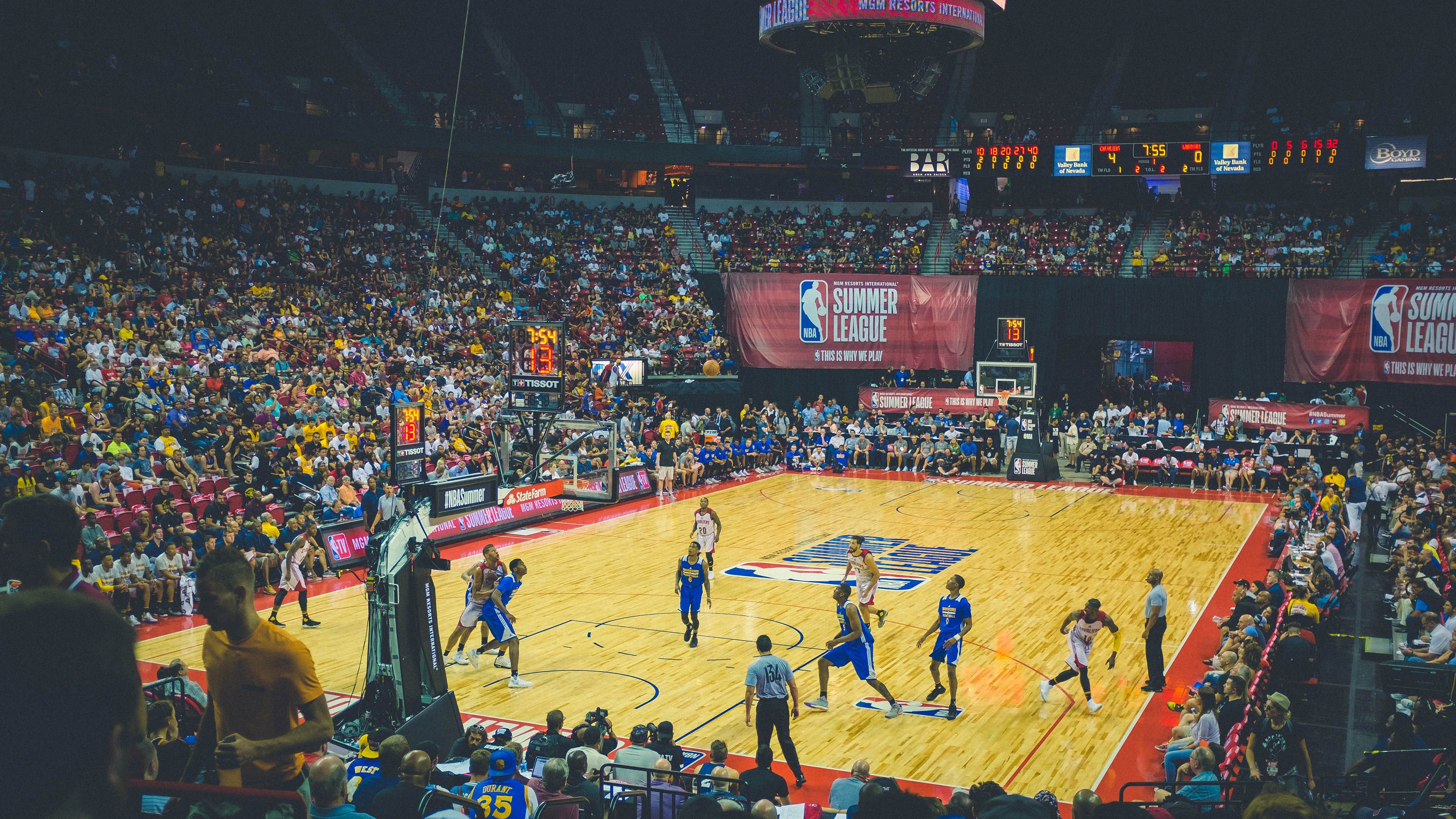 球迷自制“燃爆”短视频：最佳精彩瞬间你看过几个？，自创球员